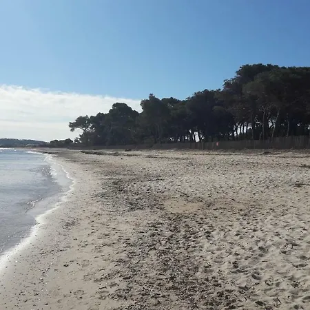 Le Grilladou Πανσιόν *